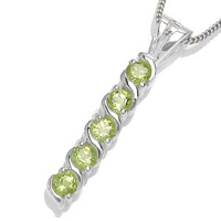 Vedhæng med 5 Peridot 28mm ukæde (57)
