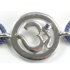 Chakra Aum Armb�nd - 6 Chakra - med Safir - 14mm