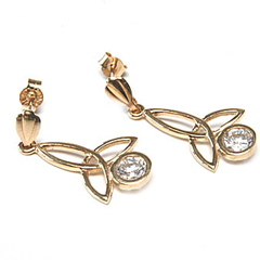 Guld �restikker med Triquetra Treenighedssymbolet pr s�t (1719)