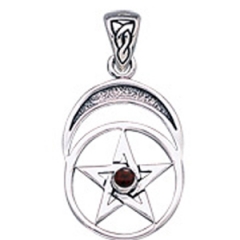 Vedh�ng med Pentagram og R�d Granat - 26mm - u/k�de