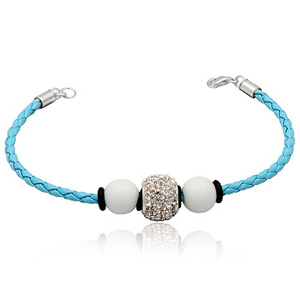 Læderarmbånd med Charm led og hvide glaskugler
